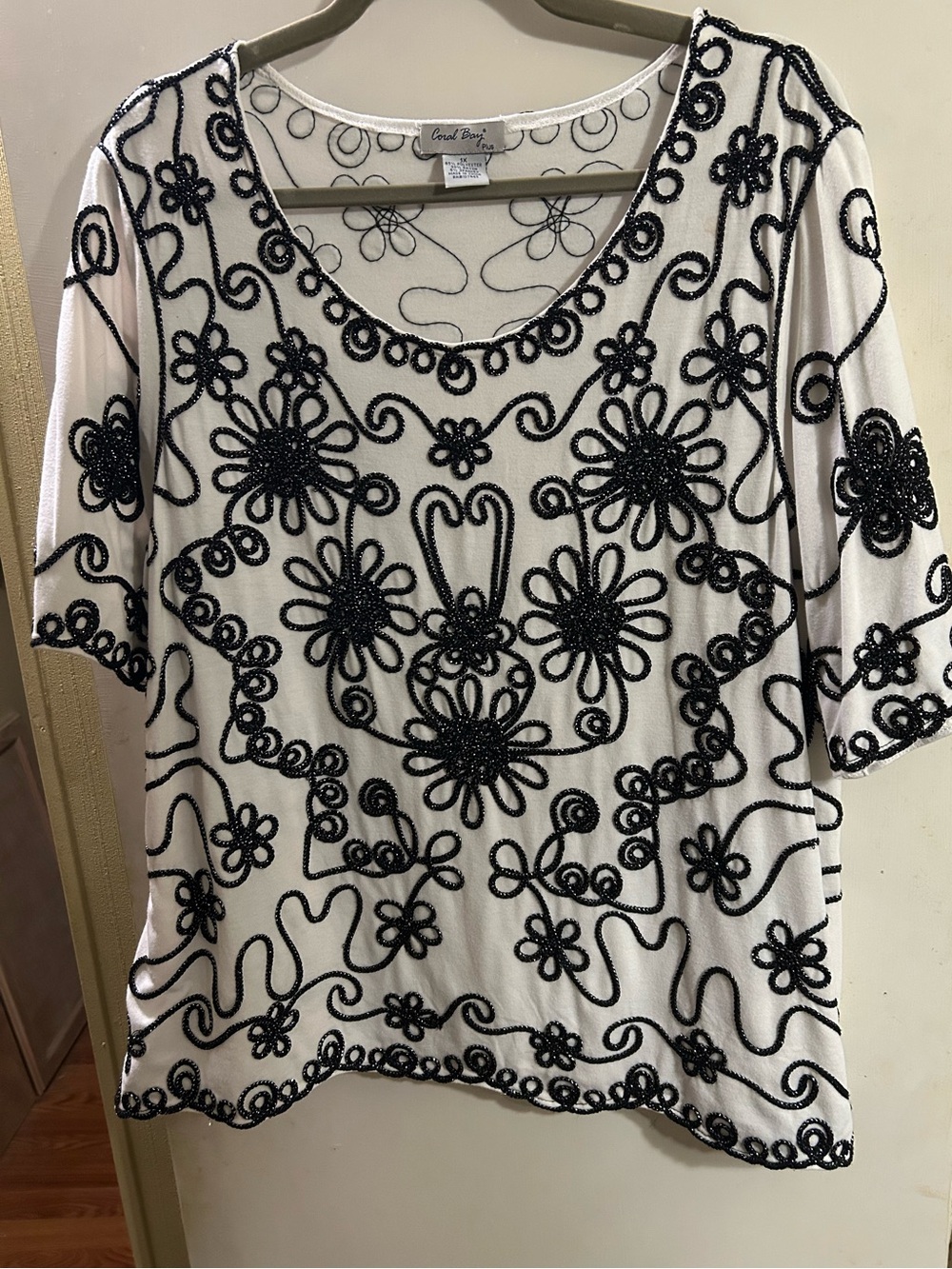 Coral Bay White Short-Sleeve Tunic with Black & Silver Floral embroidery